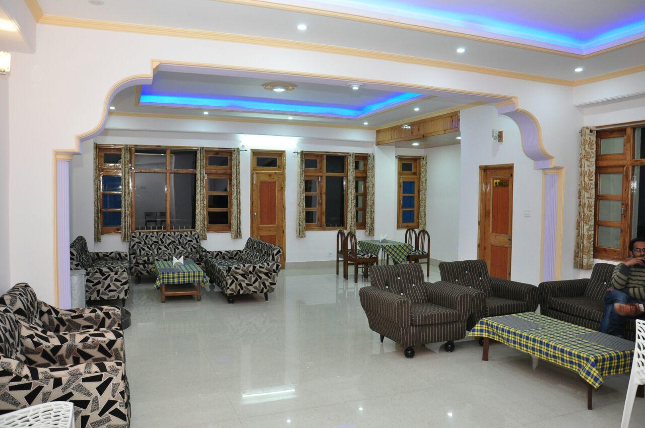 Sara Hotel Narkanda Zewnętrze zdjęcie