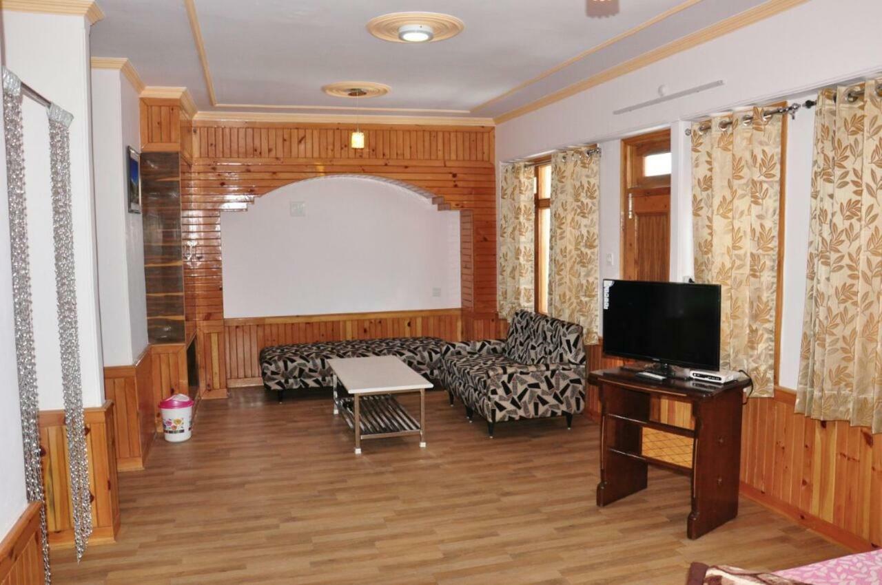 Sara Hotel Narkanda Zewnętrze zdjęcie